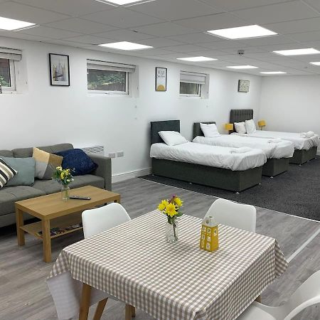 Huge Studio Close To City Centre With Free Secure Parking Leeds (West Yorkshire) Exterior foto